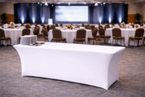 Husa masa bufet alba